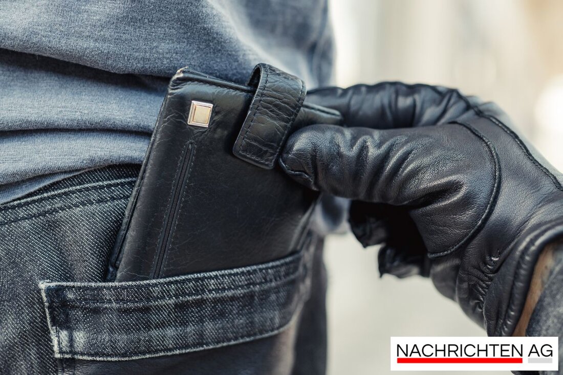 Am 30.05.2025 versuchte eine Tätergruppe in eine Bäckerei in March-Holzhausen einzubrechen. Polizei sucht Zeugen.