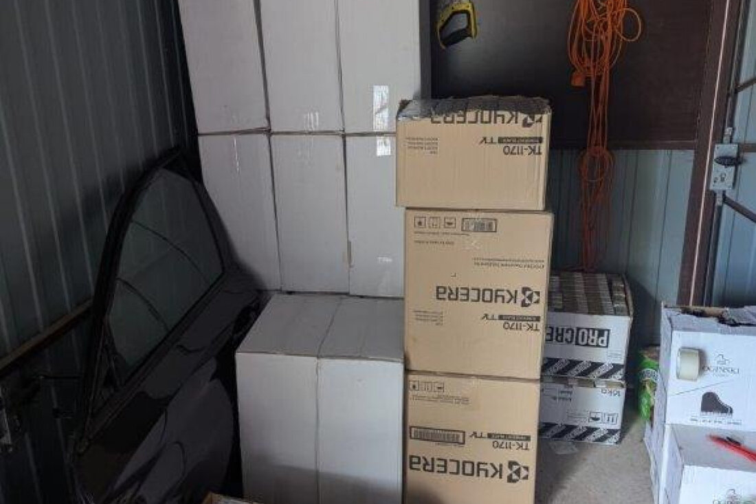 Eine deutsch-polnische Zollstreife sicherte über 300.000 Zigaretten im Grenzgebiet bei Bogatynia und verhinderte größeren Steuerverlust.