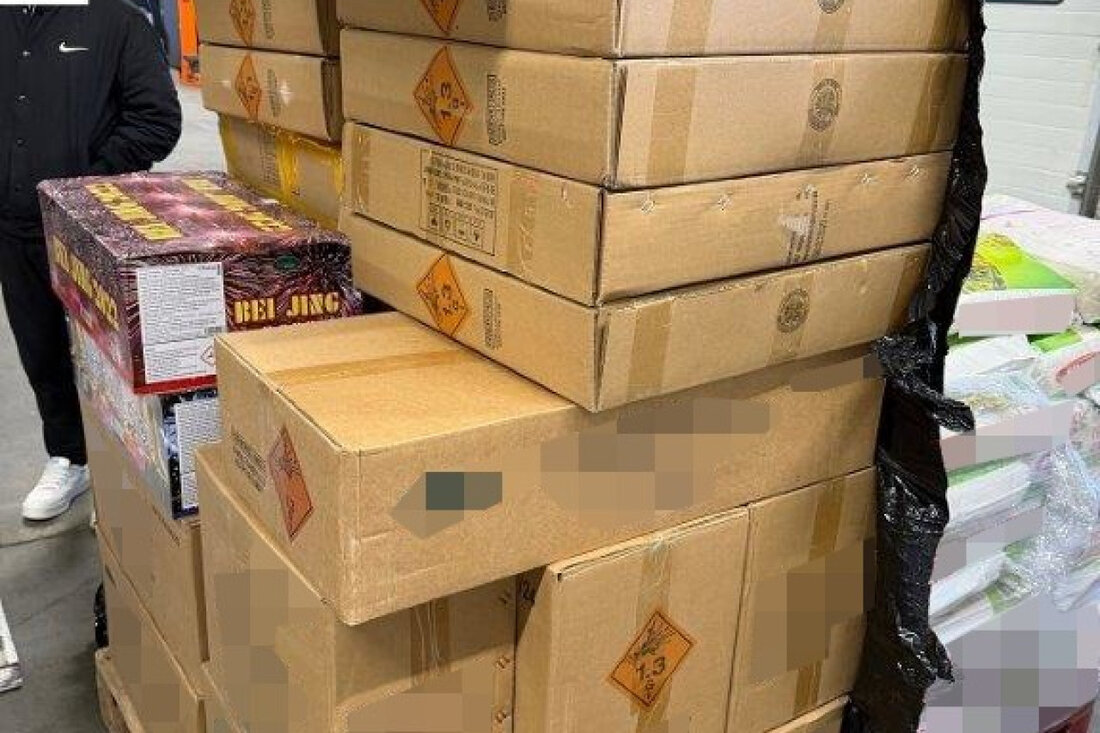 Der Zoll warnt vor gefährlichem Feuerwerk aus dem Ausland, das nicht den deutschen Sicherheitsstandards entspricht. Informieren Sie sich!