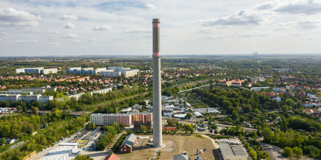 170-Meter-Schornstein auf Stadtwerke-Gelände Leipzig Südost wird am 15. September 2022 gesprengt