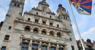 Gedenken an Aufstand: Tibet-Flagge weht in Leipzig