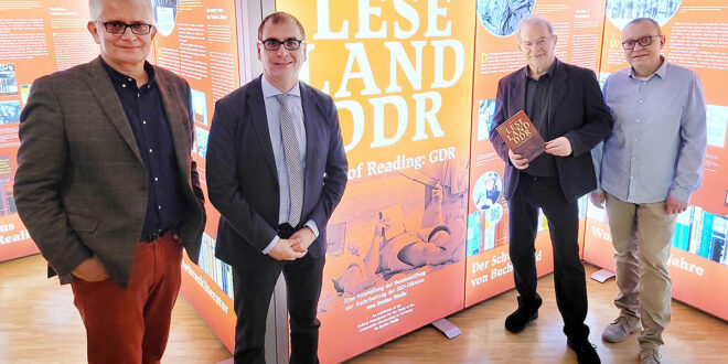 Leseland DDR: Ausstellung im Stadtgeschichtlichen Museum eröffnet
