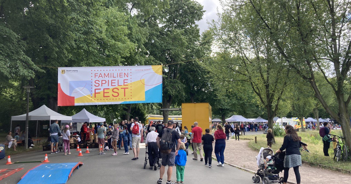 Familienspielefest im Clara-Zetkin-Park am 8. Juli 2023
