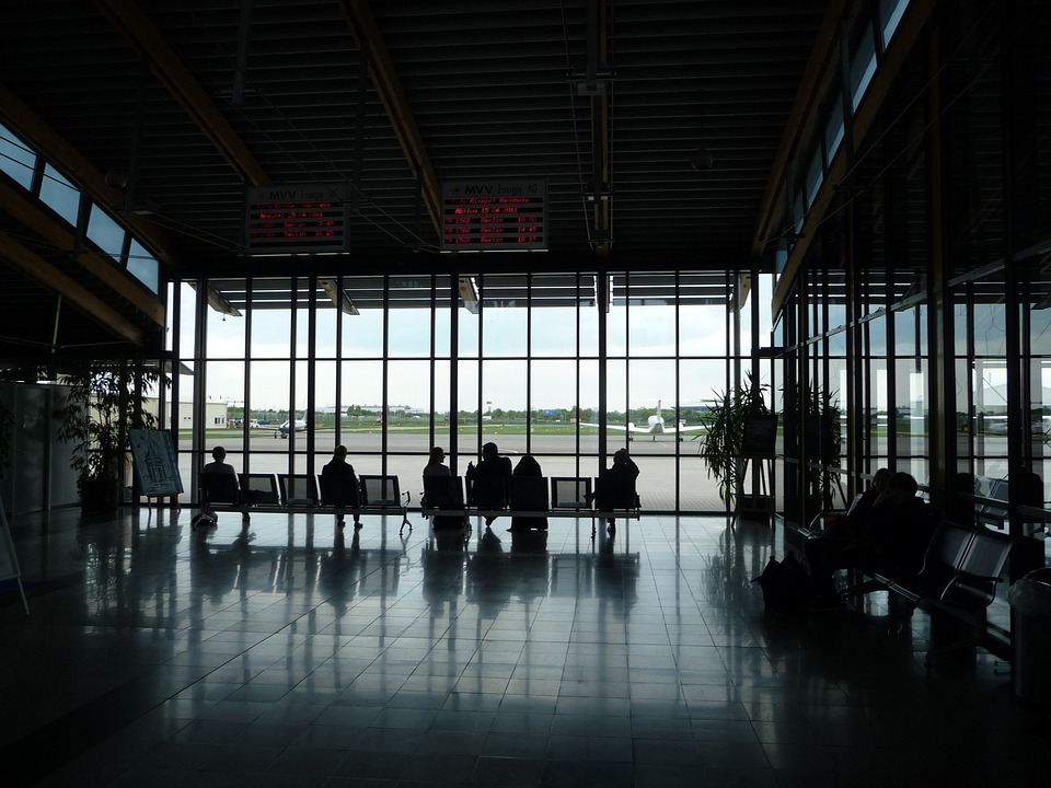 Leipziger Flughafen verstärkt Sicherheit nach Chaos durch Klimaaktivisten