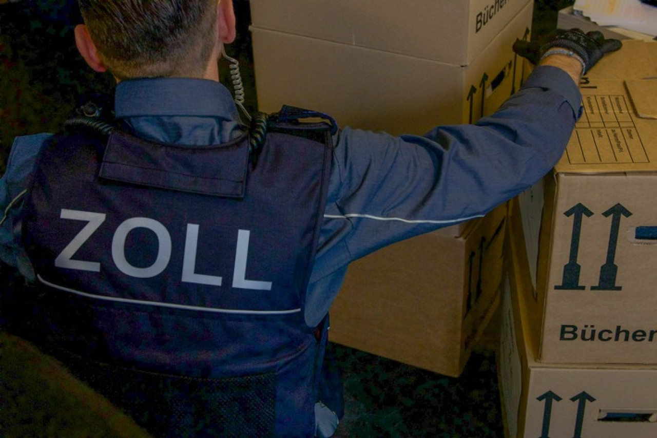 Razzia in Dresden: Zoll deckt Schwarzarbeit in Bauunternehmen auf!