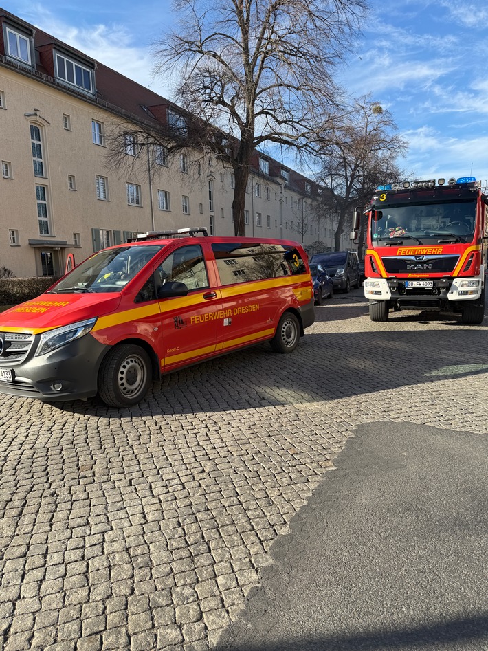 Dramatischer Kellerbrand und Verkehrsunfall in Dresden: Zeugen gesucht!