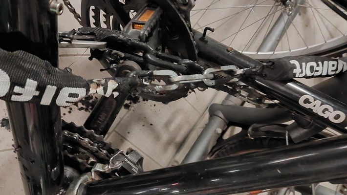 Zeuge vereitelt nächtlichen Fahrraddiebstahl am Görlitzer Bahnhof!