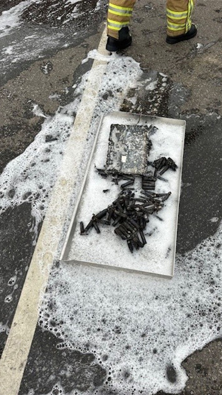 Akkubrand in Dresden: Feuerwehr im Großeinsatz – ein Verletzter!