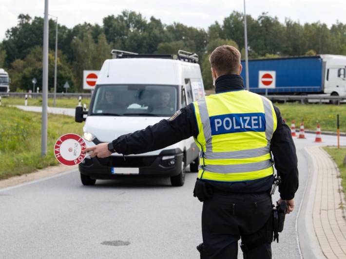 Bundespolizei fasst gesuchte Männer bei Grenzkontrollen in Bad Muskau!